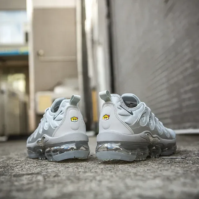Nike Air VaporMax Plus Silver Reflective Lifestyle Sneakers 14