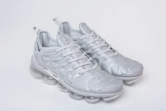 Nike Air VaporMax Plus Silver Reflective Lifestyle Sneakers 18