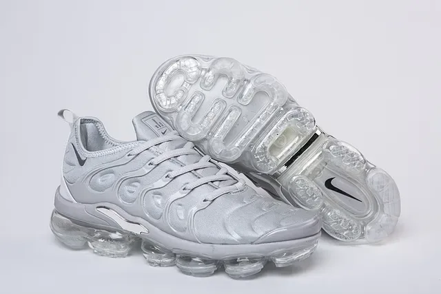 Nike Air VaporMax Plus Silver Reflective Lifestyle Sneakers 21