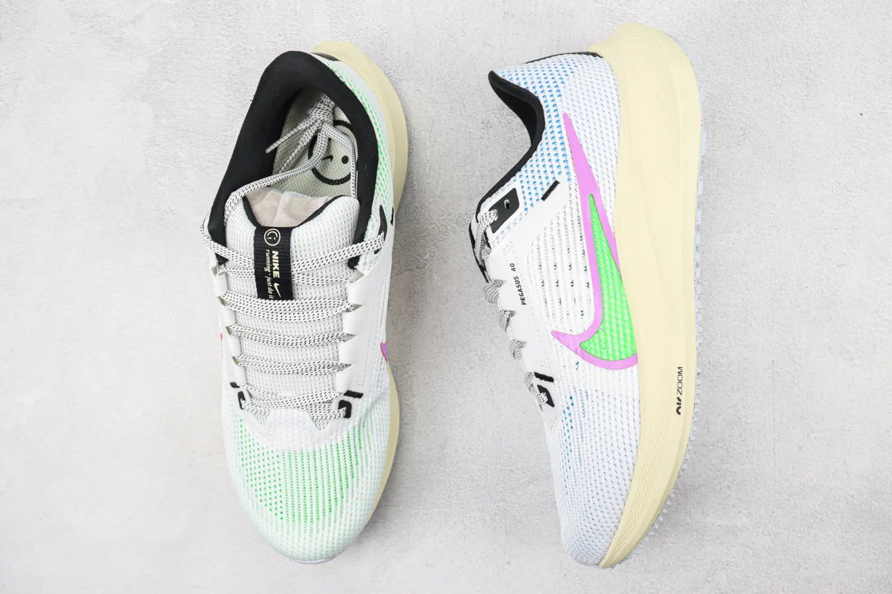 Nike Air Zoom Pegasus 40 Chaussures de course blanches violettes vertes 3