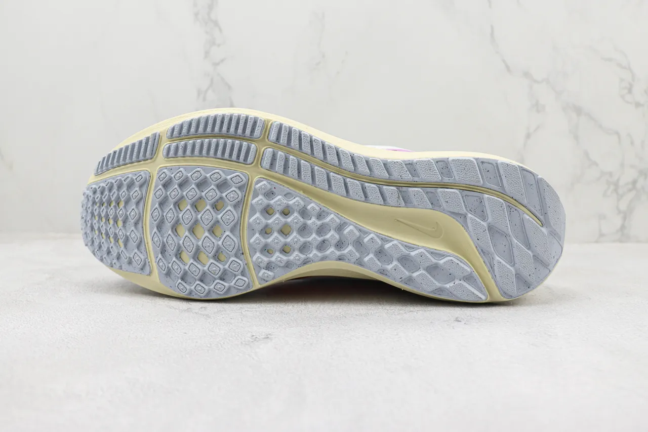 Nike Air Zoom Pegasus 40 Chaussures de course blanches violettes vertes 8