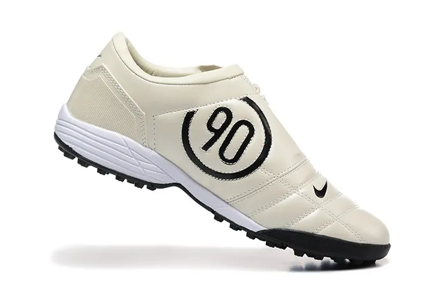 Nike Beige Noir Chaussures de Football Matelassées en Synthétique et Semelle Basse pour Turf 4