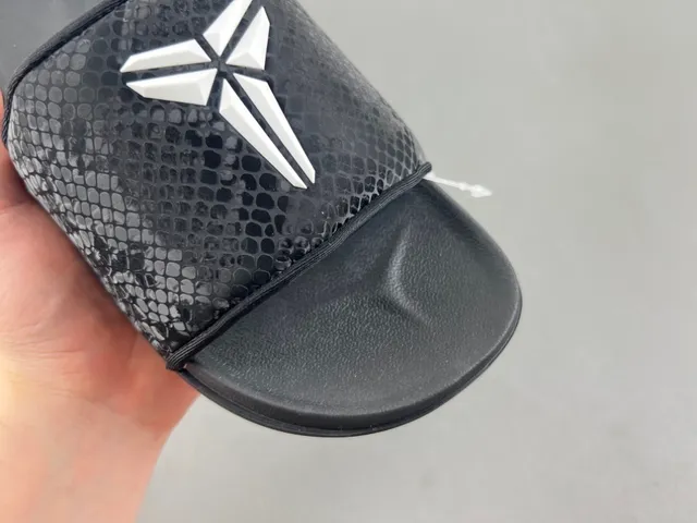 Nike Benassi JDI Kobe Snake-Print Black Slippers 2