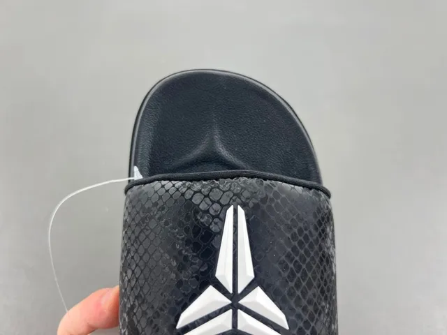 Nike Benassi JDI Kobe Snake-Print Black Slippers 4