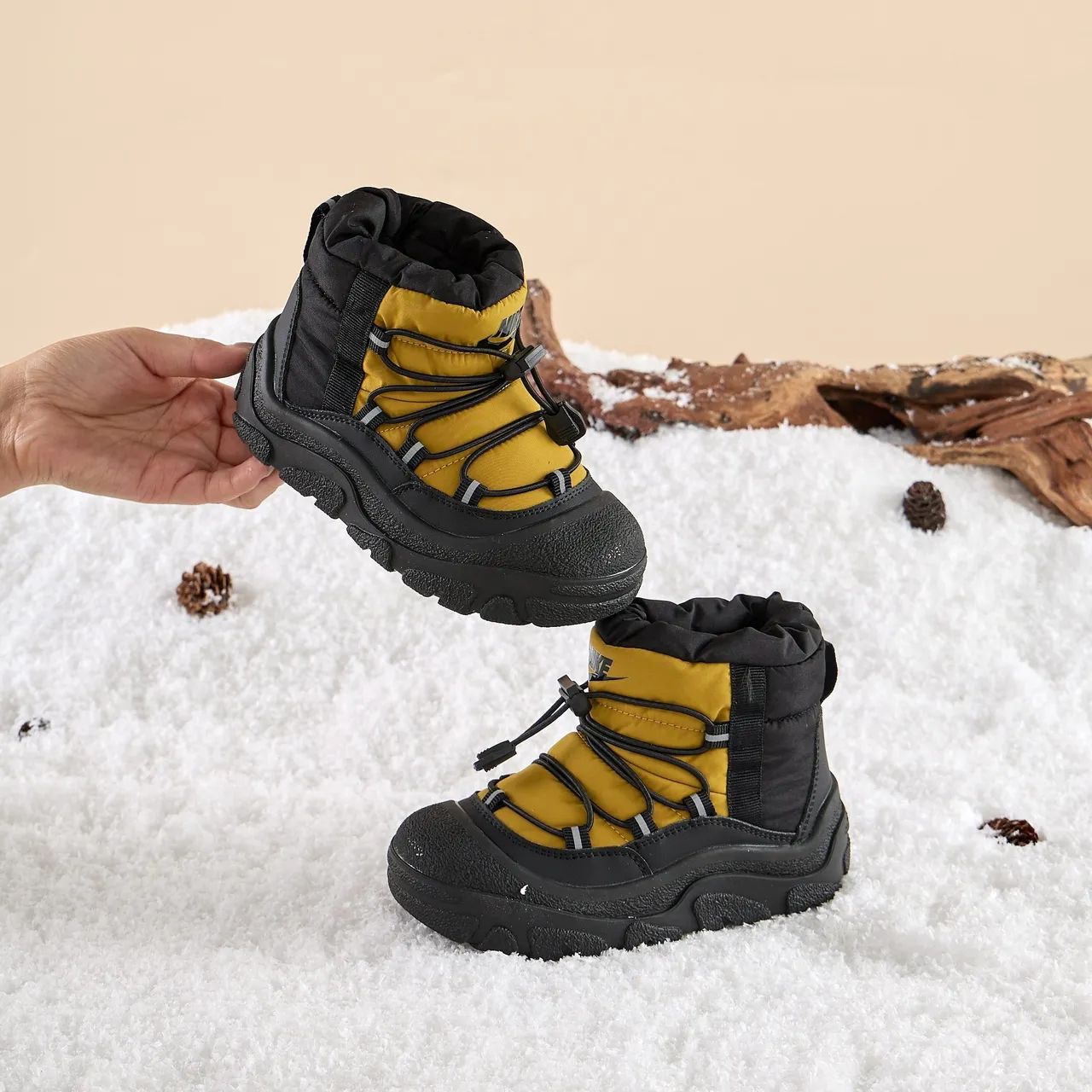 Nike Bottes de Neige Noires et Beiges Isolées Hautes avec Doublure Rembourrée 3
