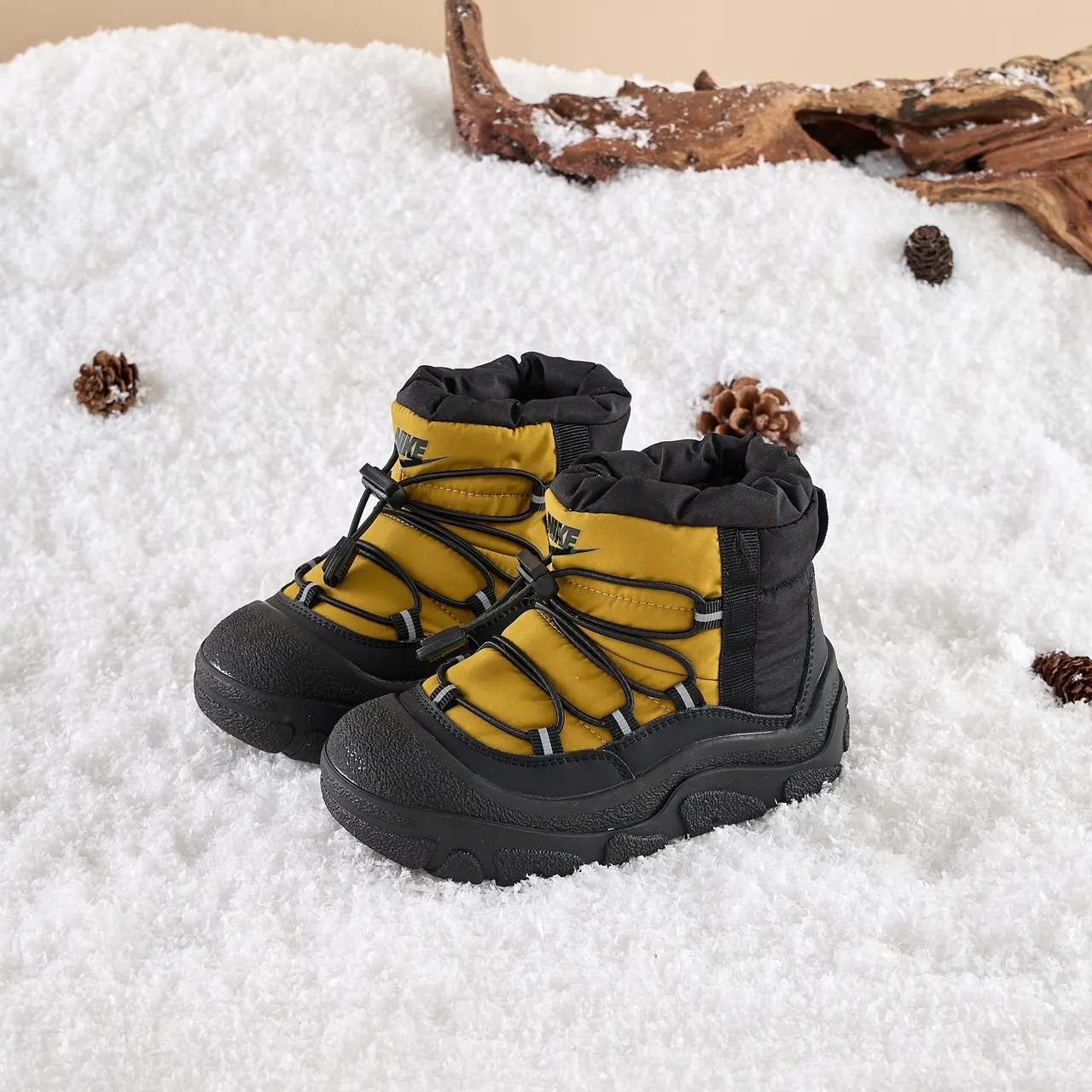 Nike Bottes de Neige Noires et Beiges Isolées Hautes avec Doublure Rembourrée 4