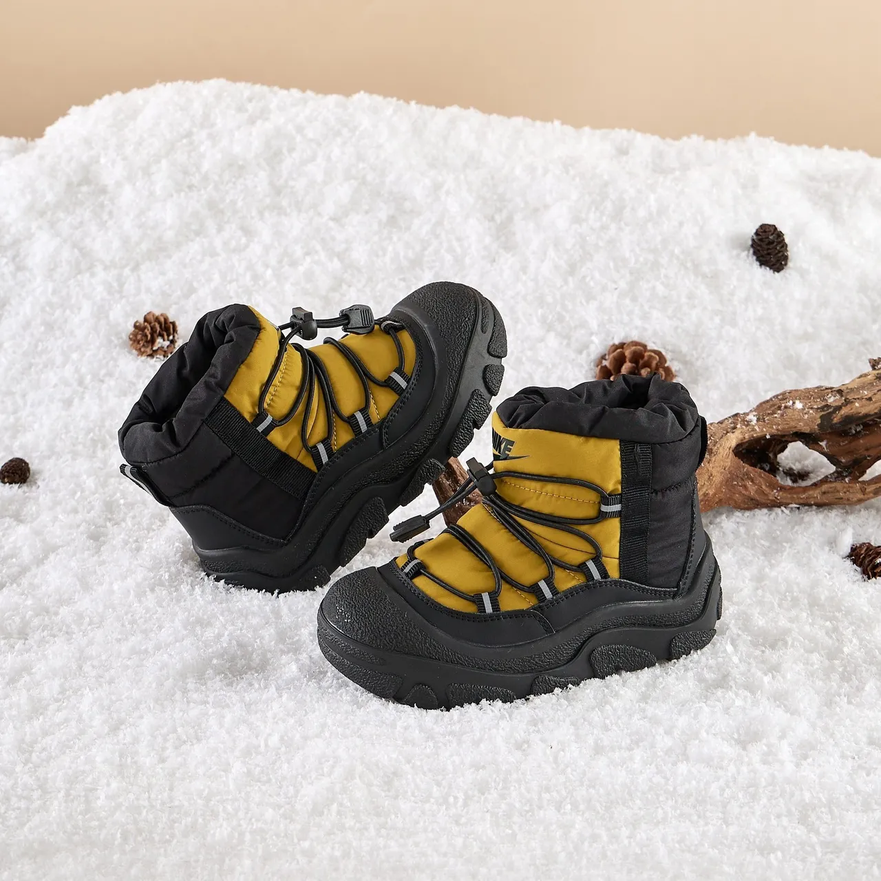 Nike Bottes de Neige Noires et Beiges Isolées Hautes avec Doublure Rembourrée 6