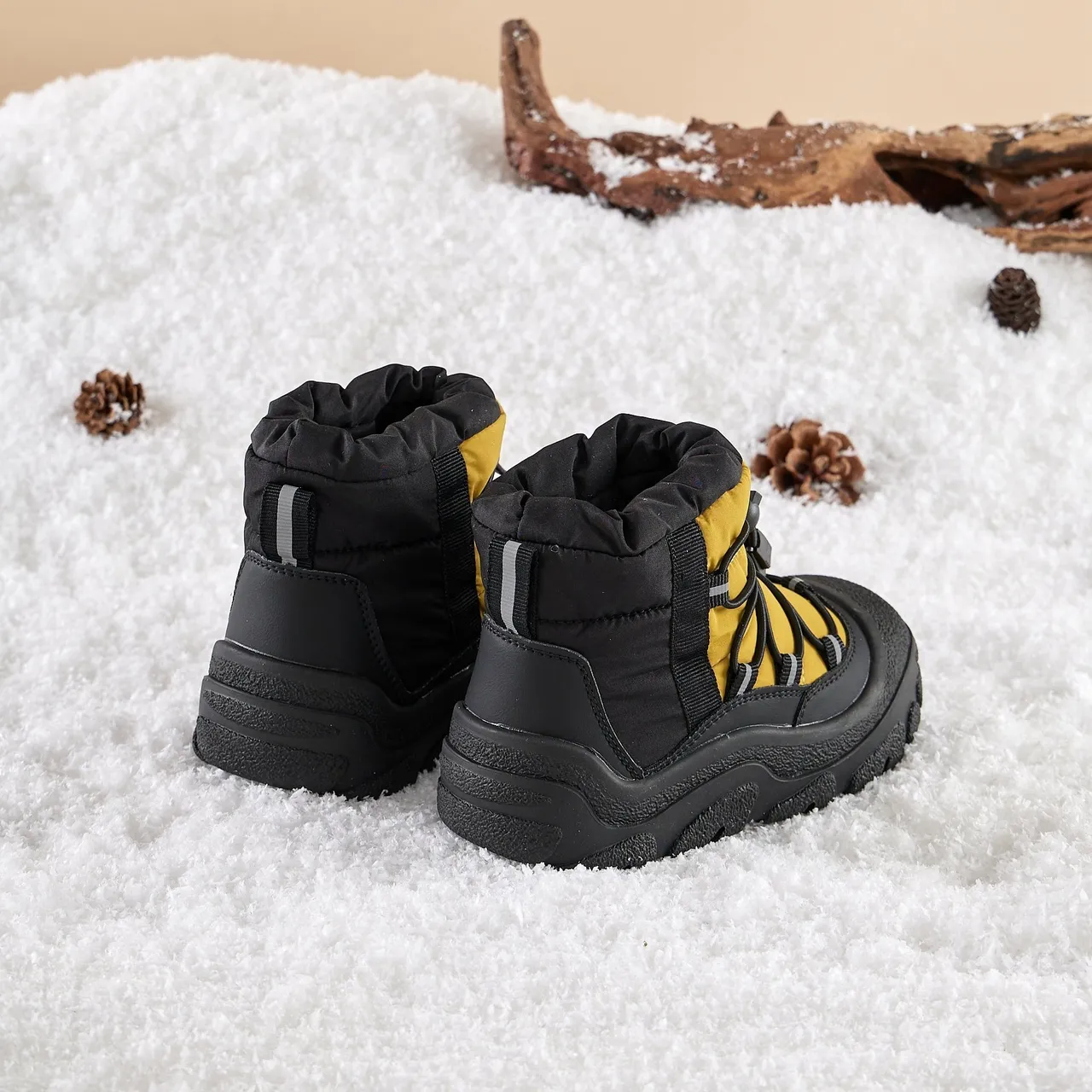 Nike Bottes de Neige Noires et Beiges Isolées Hautes avec Doublure Rembourrée 8