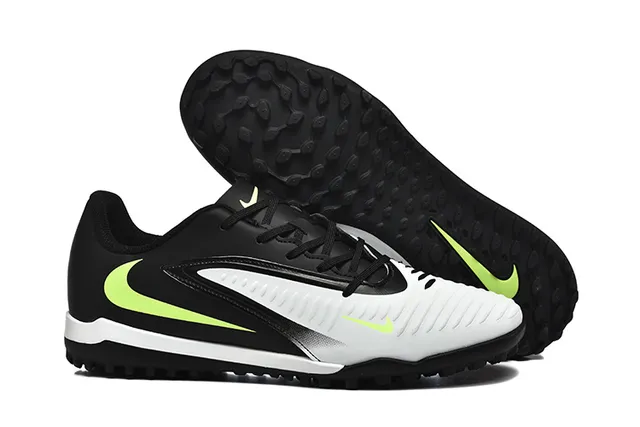 Nike Chaussures de football Turf Noir et Bleu, à coupe basse, avec dessus synthétique et recouvrement texturé de l'avant-pied 14
