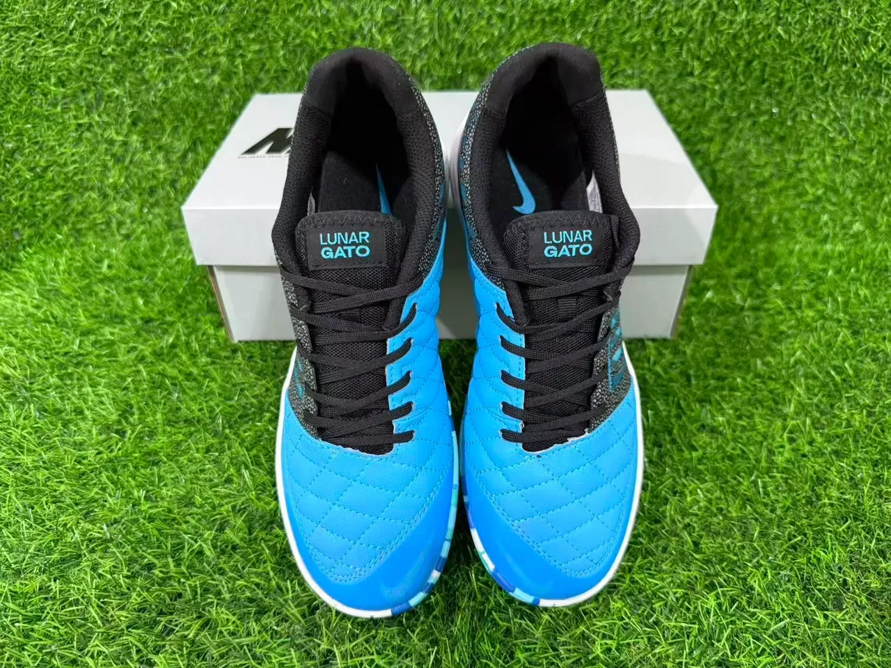 Nike Black Blue Low-Top Quilted Toe Cap Sneakers 11