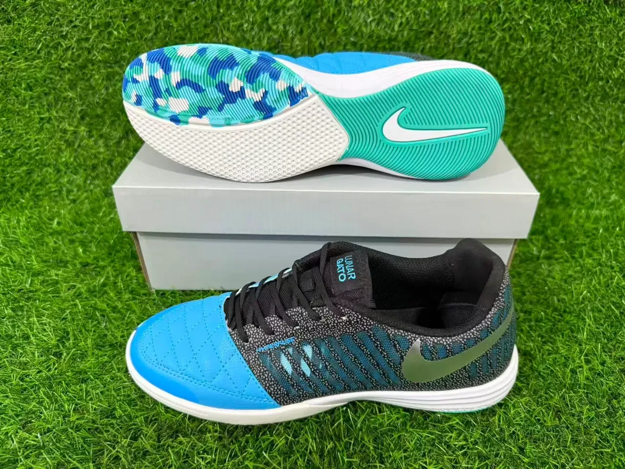 Nike Black Blue Low-Top Quilted Toe Cap Sneakers 13