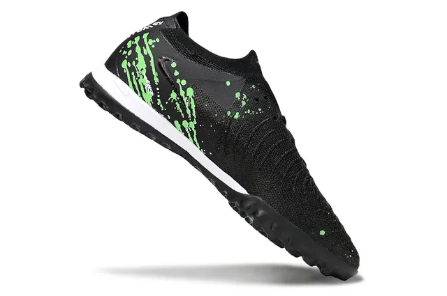 Nike Sapatos de futebol turf preto e verde com upper de knit e gráfico de salpicadura de tinta 2