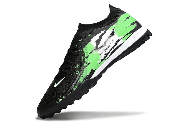 Nike Sapatos de futebol turf preto e verde com upper de knit e gráfico de salpicadura de tinta 3