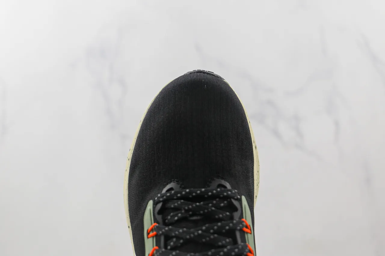 Nike Black Orange Engineered Mesh Upper Speckled Midsole Running Shoes 6