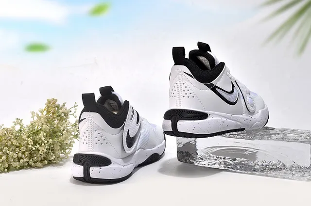Nike Black Pink Low-Top Dual-Strap Closure Basketball Shoes 6