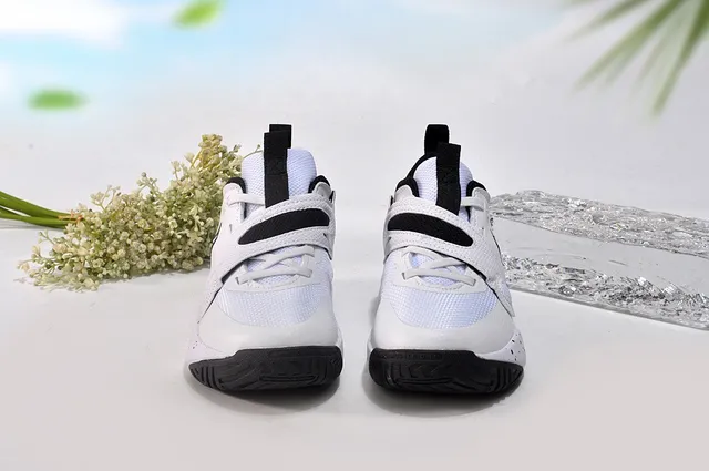 Nike Black Pink Low-Top Dual-Strap Closure Basketball Shoes 9