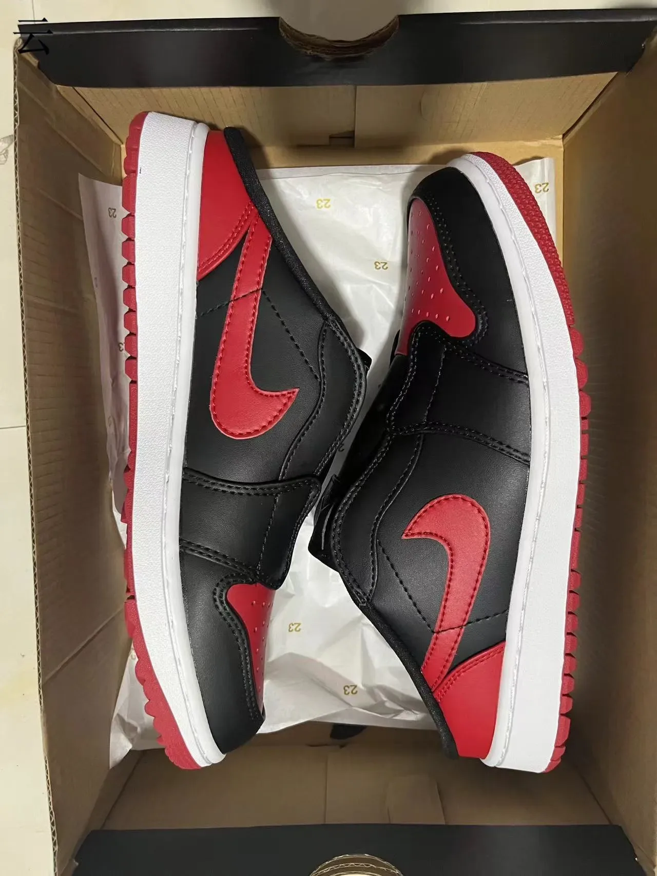 Nike Black Red Laceless Slip-On Leather Upper Lifestyle Sneakers 8