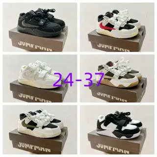 Nike 黑色带扣生活方式运动鞋