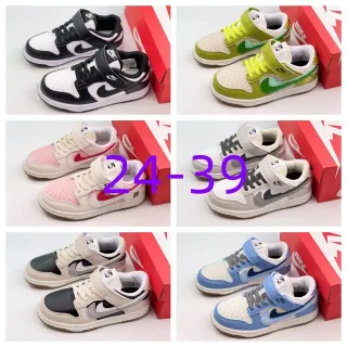 Nike Black White Low-Top Perforated Toe Lifestyle Sneakers