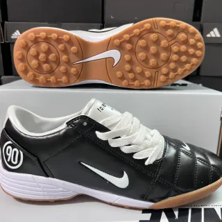 Nike Black White Quilted Leather Upper Low-Top Indoor Soccer Shoes