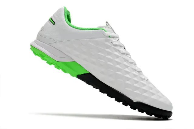 Nike Chaussures de soccer turf avec panneau de maillage perforé supérieur matelassé diamant bleu vert 8