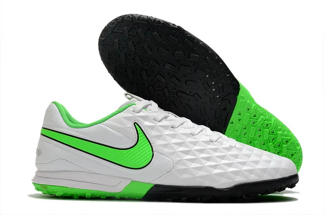 Nike Chaussures de soccer turf avec panneau de maillage perforé supérieur matelassé diamant bleu vert 12