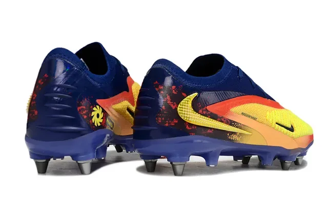 Nike Chaussures de football bleu multicolor low-cut à empeigne en knit avec lacets asymétriques pour terrain ferme 5