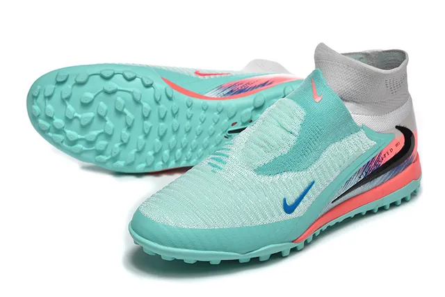 Nike Bleu et Rose Chaussures de Football pour Turf avec Lacets Asymétriques, Upper Tricoté et Ajustement Sock-Fit 6