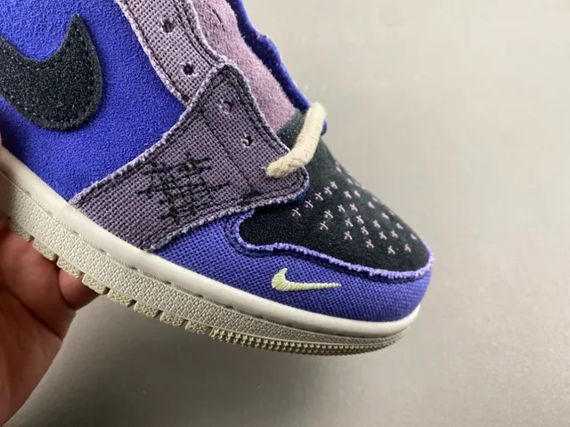 Nike Blue Purple Patchwork Canvas Embroidered Skull Detail Lifestyle Sneakers 2