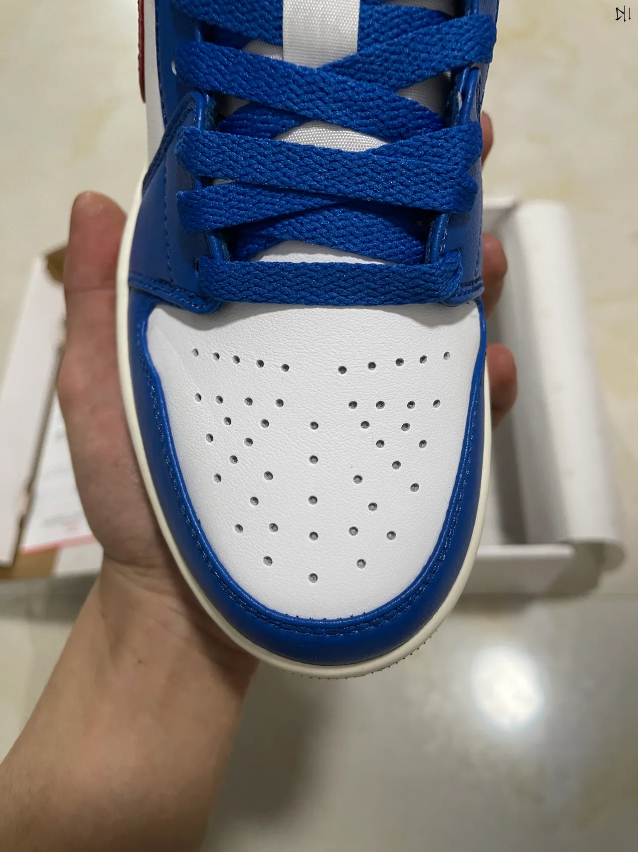 Nike Blue Red Low-Top Silhouette Leather Upper Lifestyle Sneakers 3