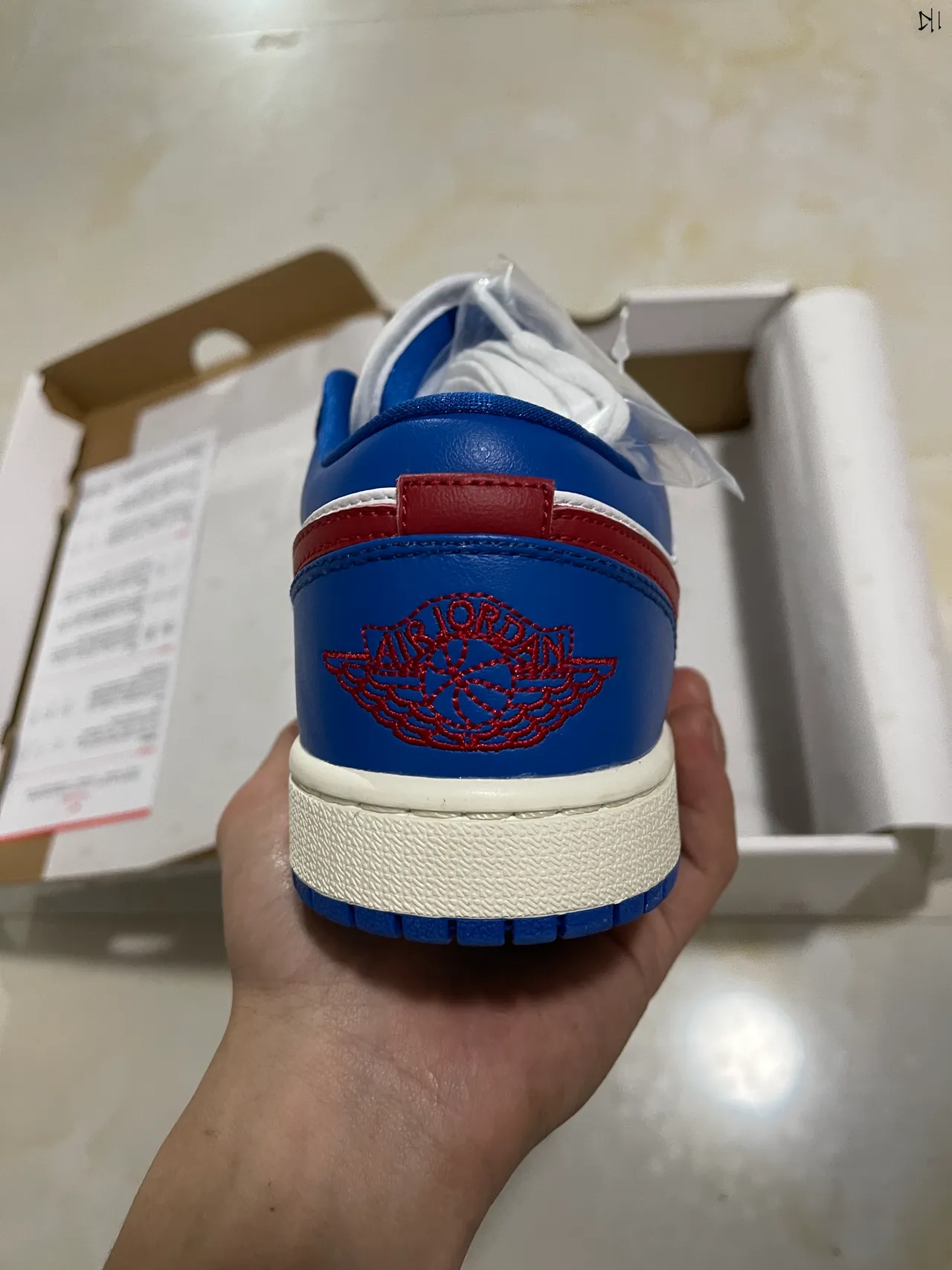 Nike Blue Red Low-Top Silhouette Leather Upper Lifestyle Sneakers 5