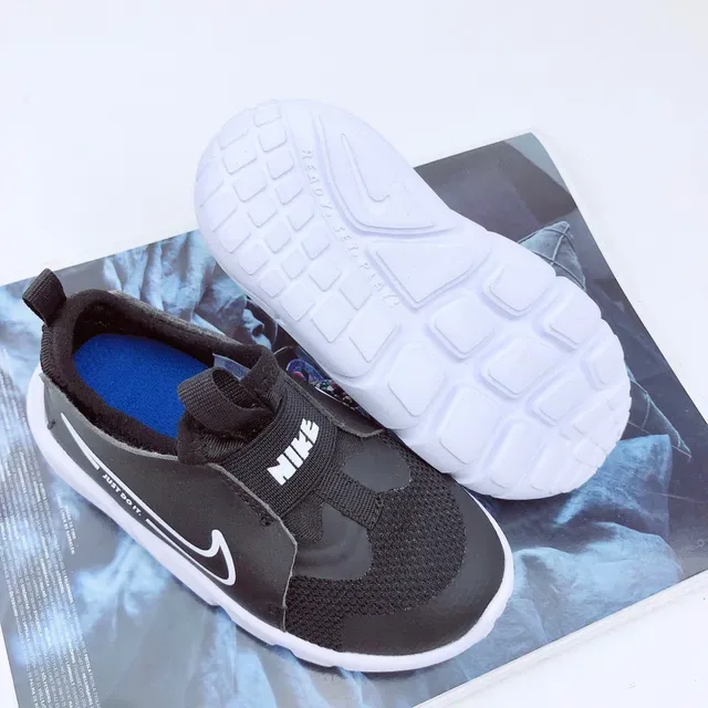 Nike Blue Red Slip-On Mesh Upper Lifestyle Sneakers 15