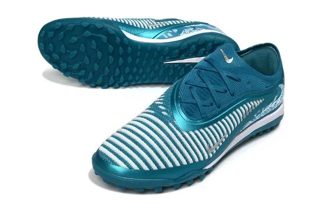 Nike أحذية كرة قدم تربة منخفضة المستوى أعلى صناعي إدخال مخطط من التريكو 4