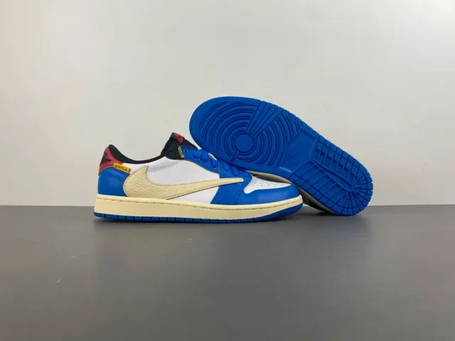 Nike Blue White Low-Top Color-Blocked Lifestyle Sneakers 12