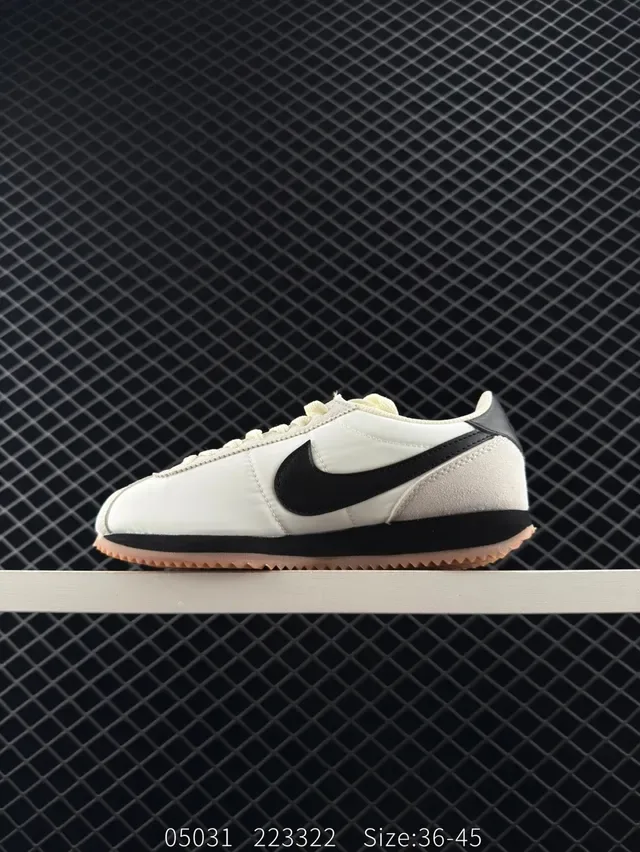 Nike Classic Cortez Nylon White Black Gum Lifestyle Sneakers 4