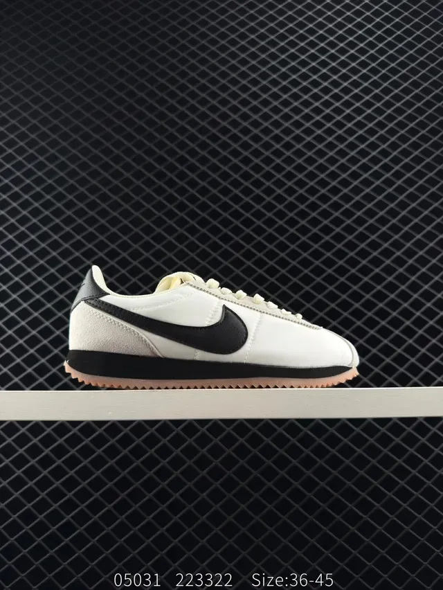 Nike Classic Cortez Nylon White Black Gum Lifestyle Sneakers 5