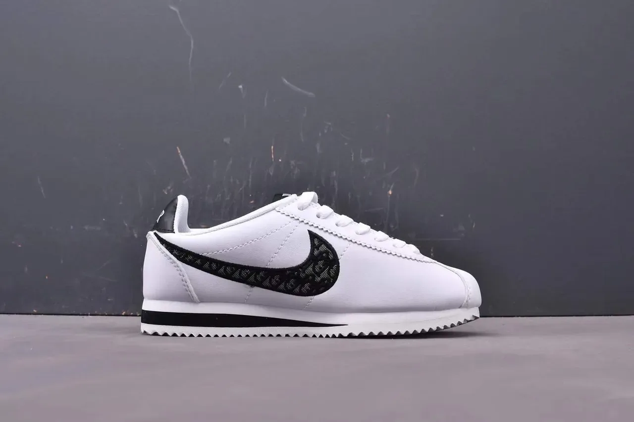 Nike Cortez White Black Embroidered Swoosh Lifestyle Sneakers 9