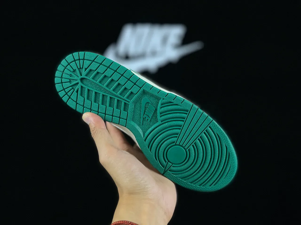Nike Dunk Low Vert et Off-White sneakers lifestyle 2