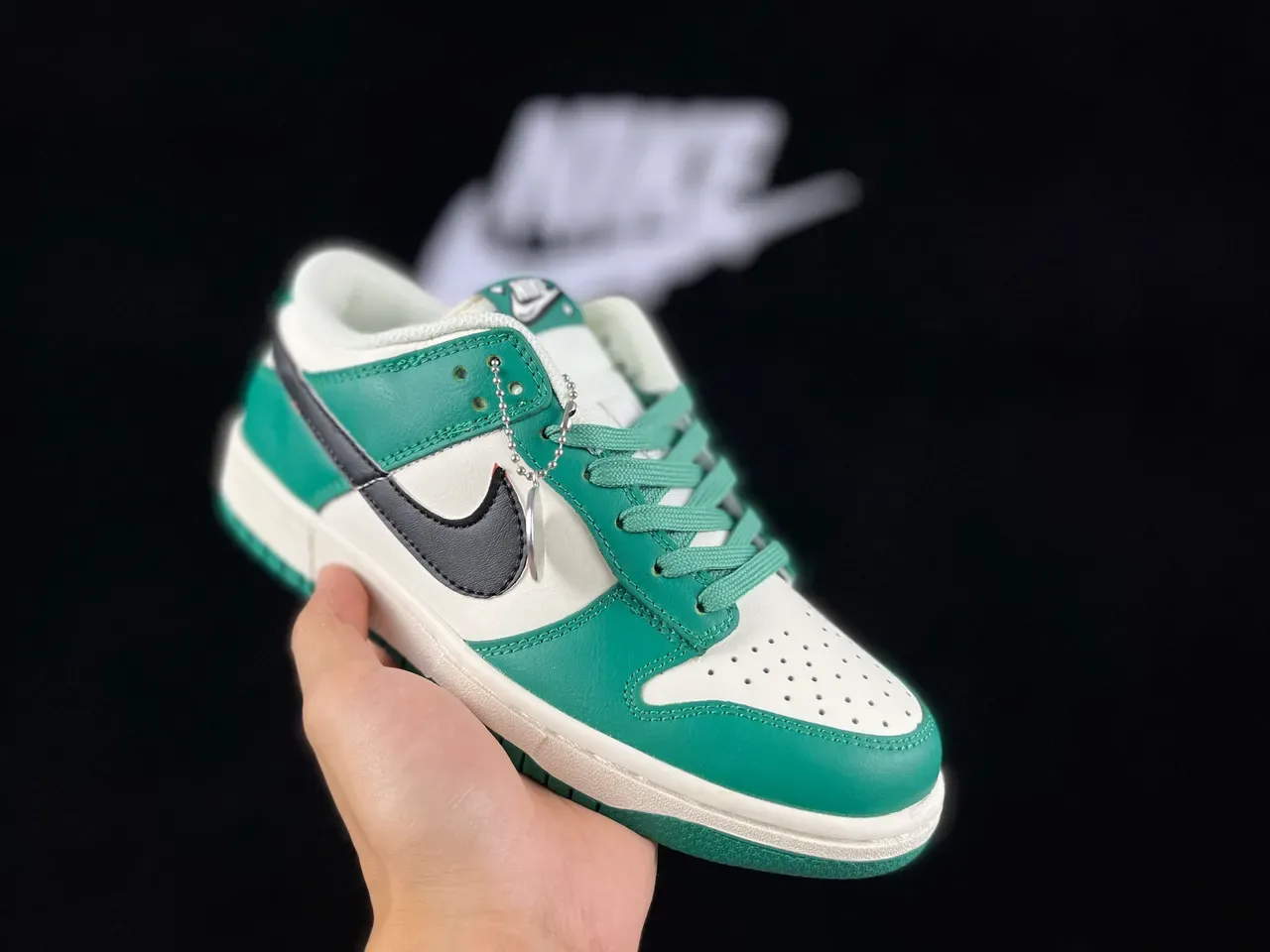 Nike Dunk Low Vert et Off-White sneakers lifestyle 9