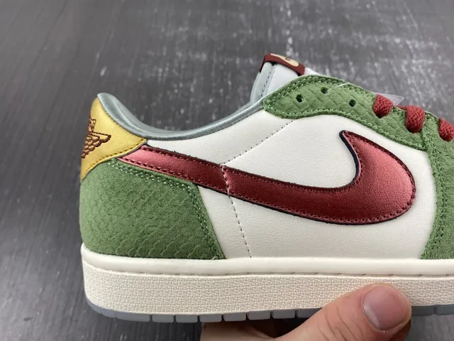 Nike Dunk Low Green Maroon Gold Lifestyle Sneakers 5