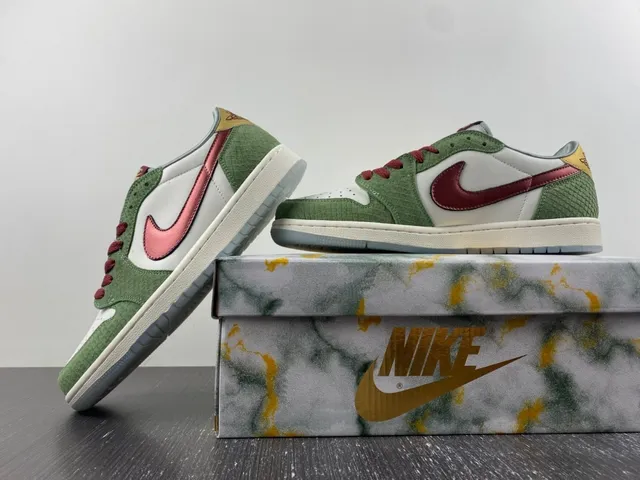 Nike Dunk Low Green Maroon Gold Lifestyle Sneakers 14