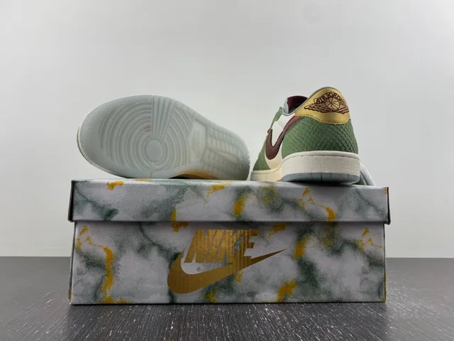 Nike Dunk Low Green Maroon Gold Lifestyle Sneakers 15
