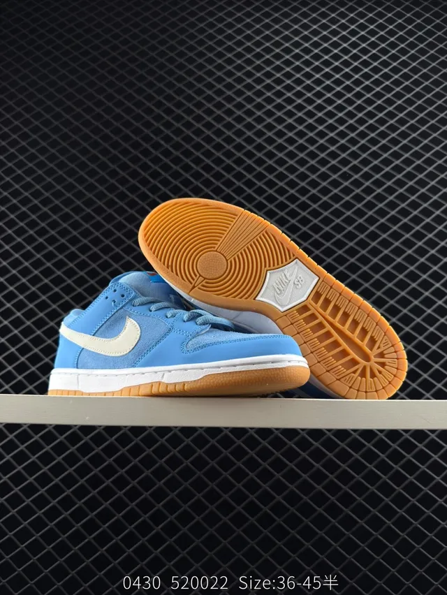 Nike Dunk Low أزرق فاتح كريمي غم حذاء تزلج 2