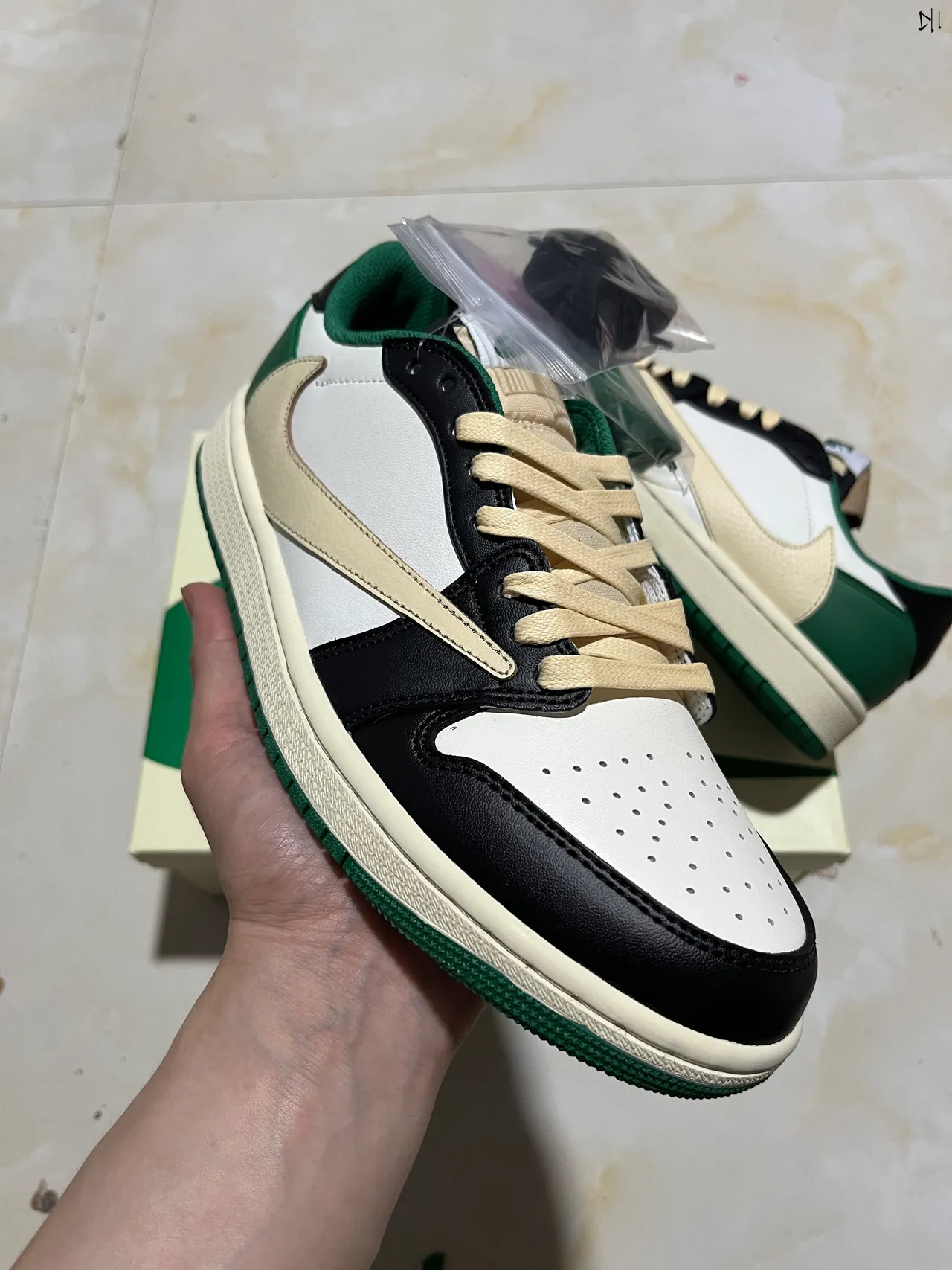 Nike Dunk Low White Black Green Cream Lifestyle Sneakers 2