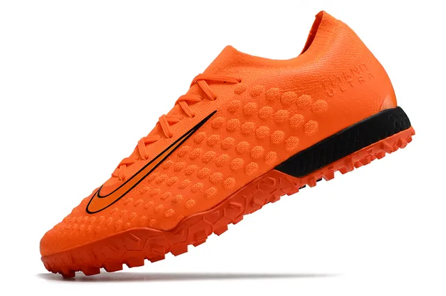 Nike Flyknit Ultra Chaussures de football Noir Orange Turf 19