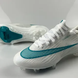 Nike Flyweave Ultra أبيض و تيل أحذية كرة قدم للأرض الصلبة