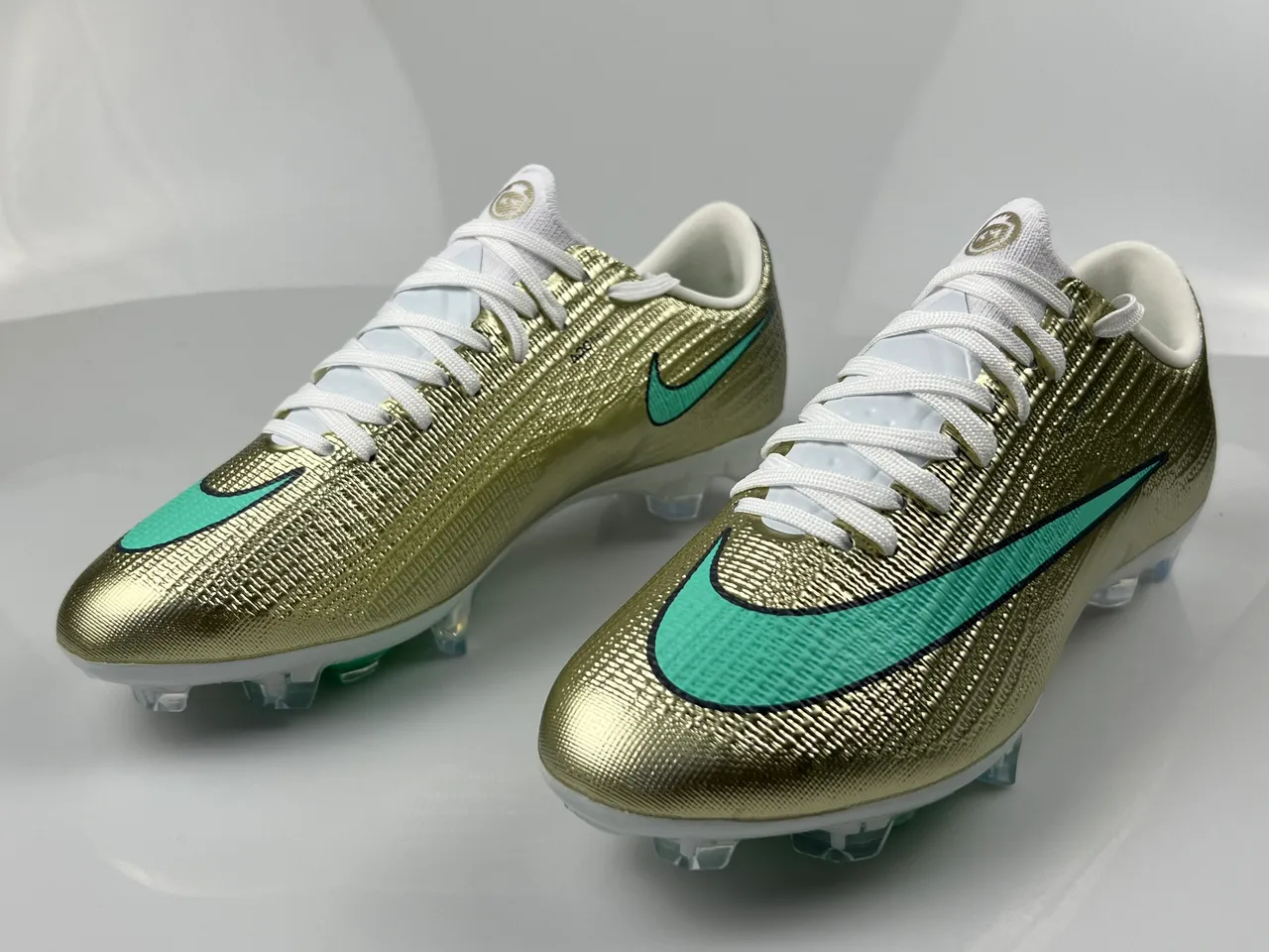 Nike Gold Green Metallic Textured Upper Mint Swoosh Accent Firm-Ground Soccer Shoes 2