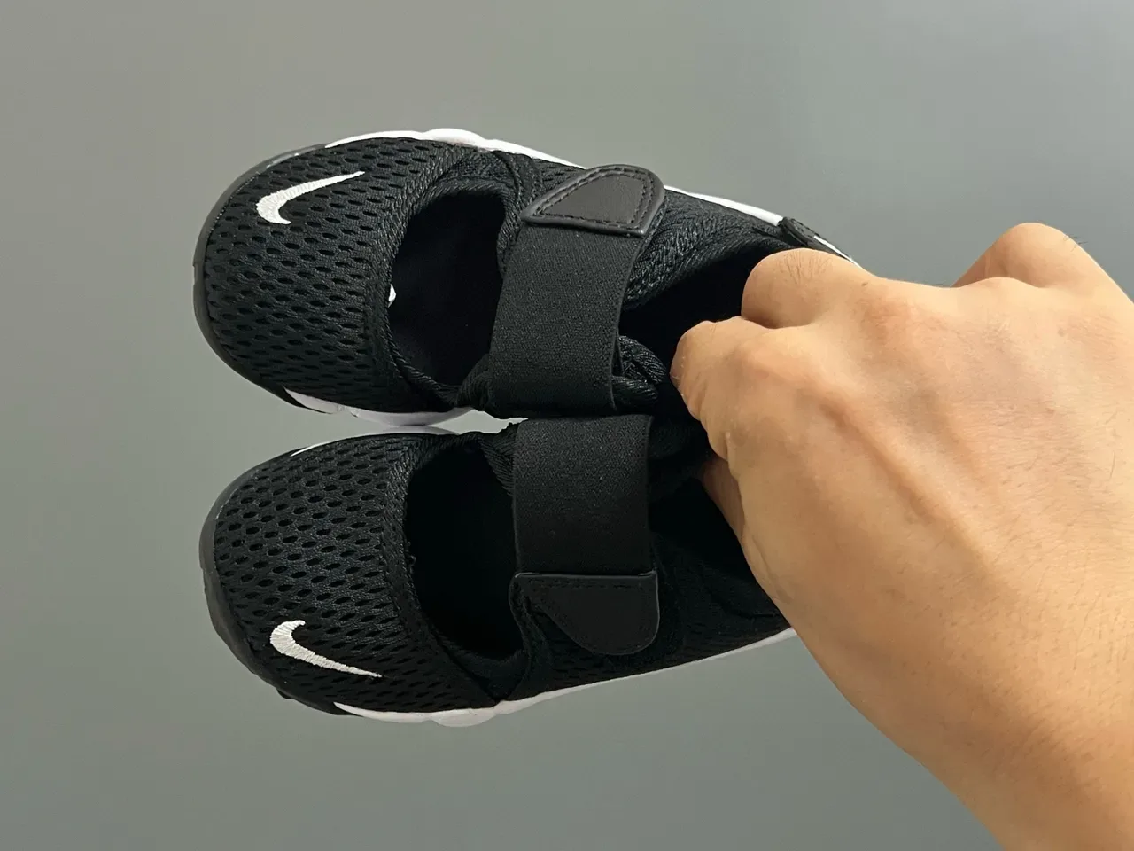 Nike Gray Black Laceless Mary Jane Strap Breathable Mesh Upper Lifestyle Sneakers 3