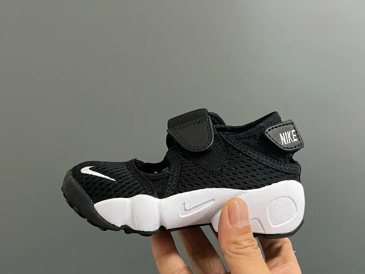 Nike Gray Black Laceless Mary Jane Strap Breathable Mesh Upper Lifestyle Sneakers 6