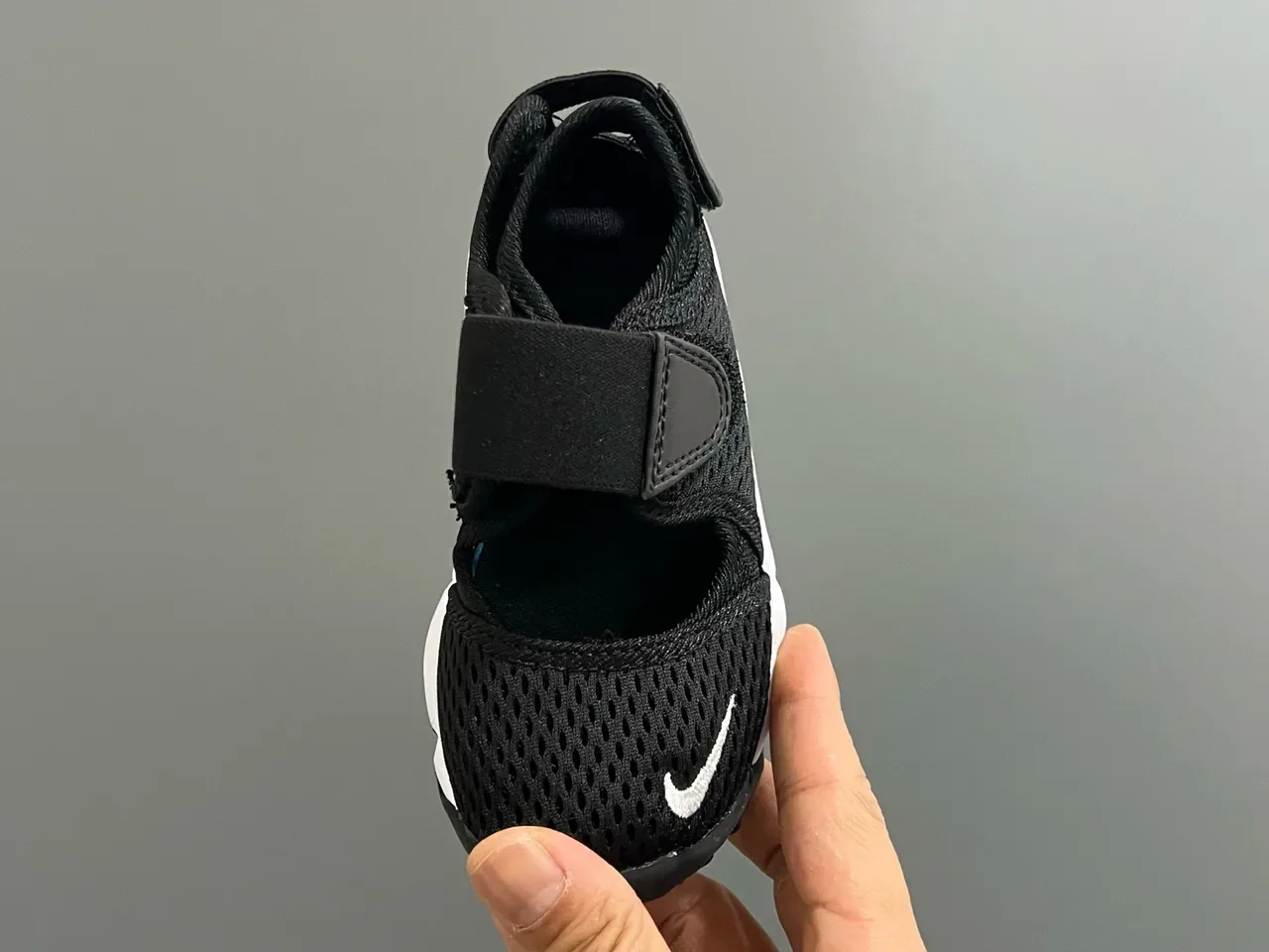 Nike Gray Black Laceless Mary Jane Strap Breathable Mesh Upper Lifestyle Sneakers 10